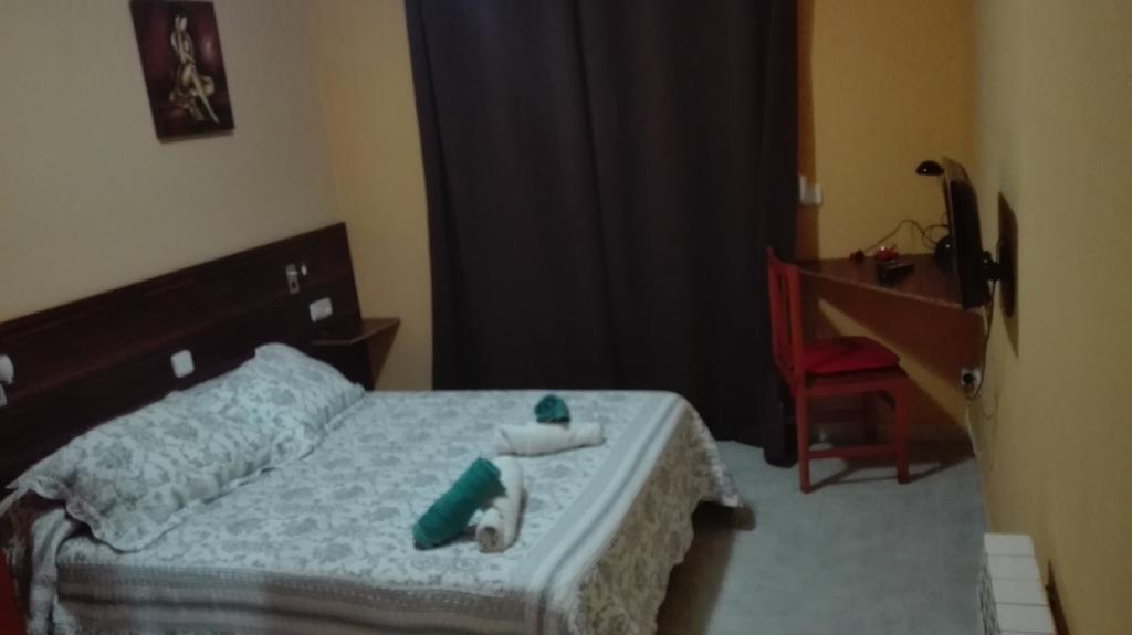 Hostal Escarla Арен Экстерьер фото